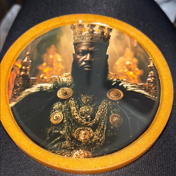 NORE’S NOVELTIES Set Of 2 Round Handcrafted Coasters "KING NNAMDI" - Picture 1 of 2